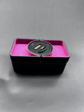 Load image into Gallery viewer, Avon Ultimate Valet and Coin Counter
