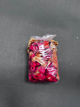 Load image into Gallery viewer, Avon’s Home Fragrance Collection - Hot Apple Pie Potpourri
